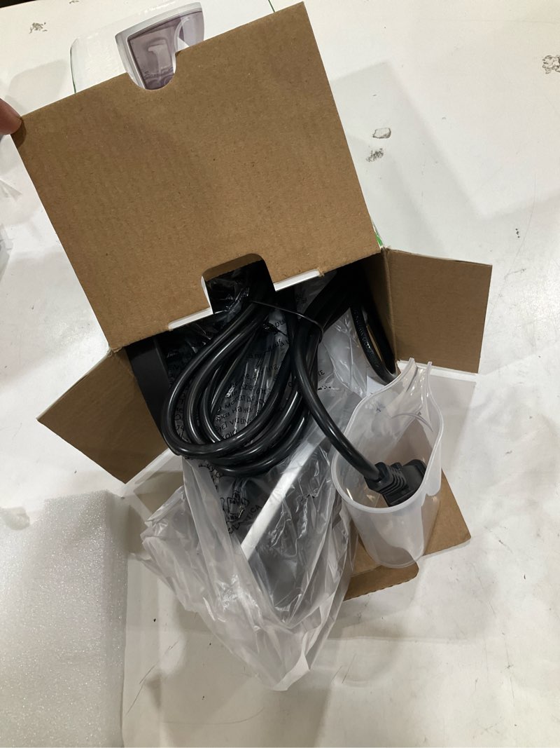 Condition photo showing Good Condition for oghom portable travel handheld steamer for clothes, garment wrinkle remover | black, 1000w strong penetrating fabric steamer, 150ml water tank, for home, office, travel (only for 120v) 4-black