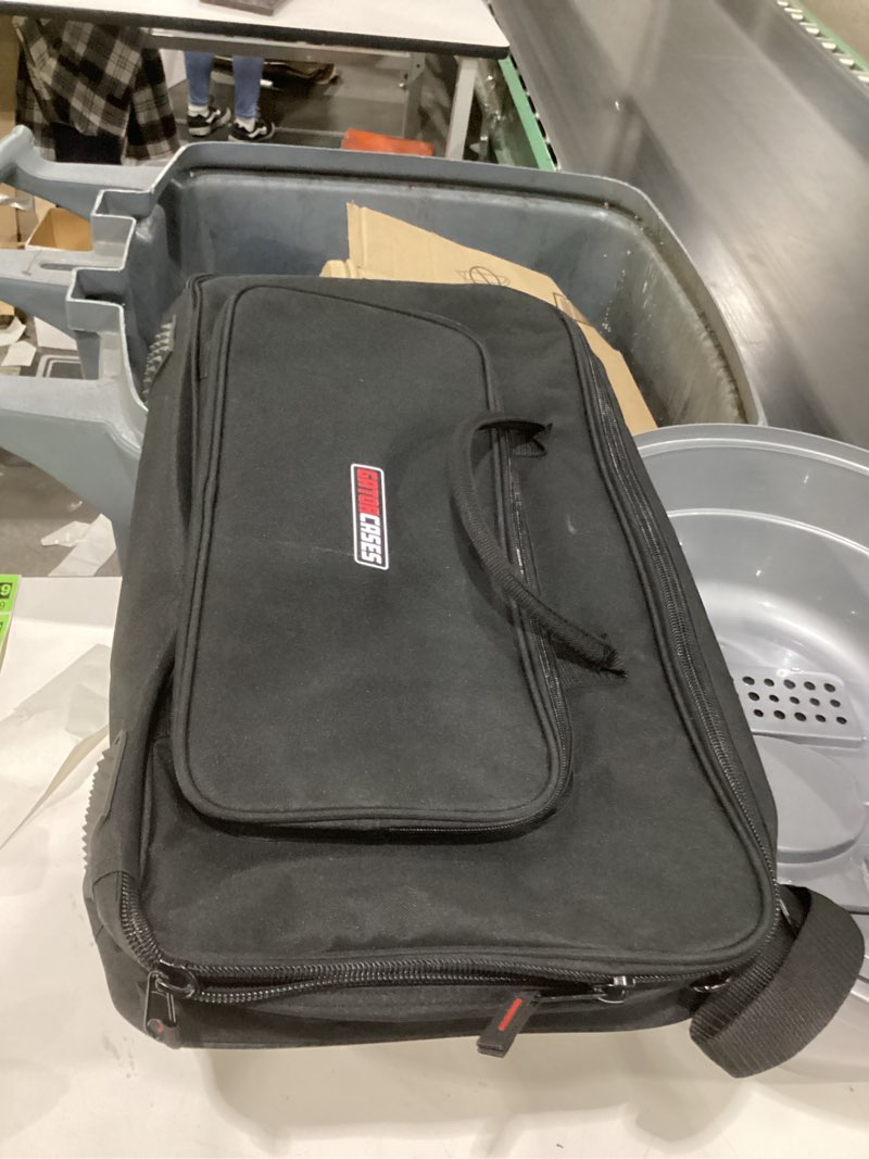 Condition photo showing Good Condition for Gator Cases Gig Bag for Micro Controllers, Keyboards, and Multi-Effects Pedals, 23" x 12.125" x 3" (GK-2110) 23 x 12.125 x 3-Inches Controller