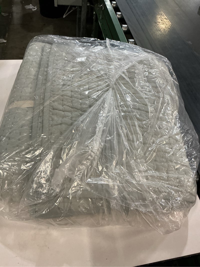 Condition photo showing Good Condition for european linen cotton stitch quilt set, full/queen, mist