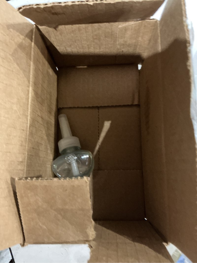 Condition photo showing As Is for glade plugins refills air freshener, scented and essential oils for home and