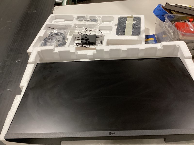 Condition photo showing Good Condition for lg 27u631a-b 27-inch qhd (2560 x 1440) ips computer monitor, 100hz, 5ms, hdr10, reader mode, flicker