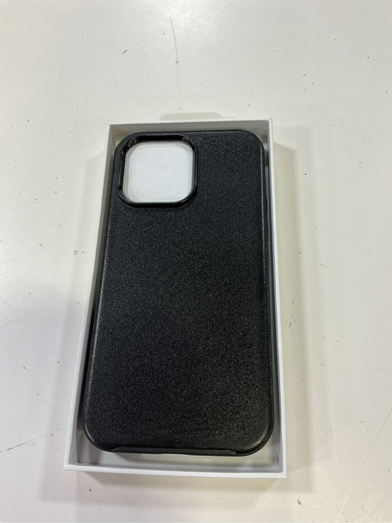 Condition photo showing New/Like New for apple iphone 17 pro max techwoven case with magsafe - black ??????? iphone 17 pro max techwoven black