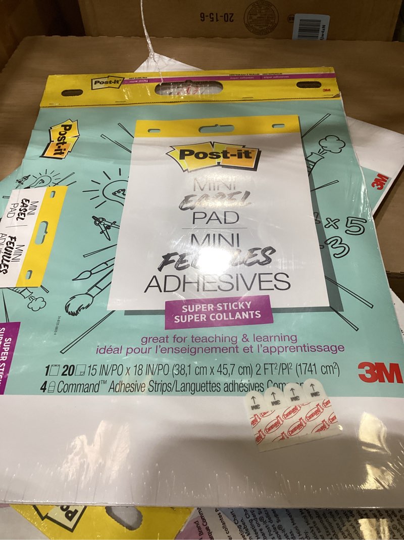 Condition photo showing Good Condition for post-it super sticky mini easel pad  white  15 in. x 18 in.  1 pad
