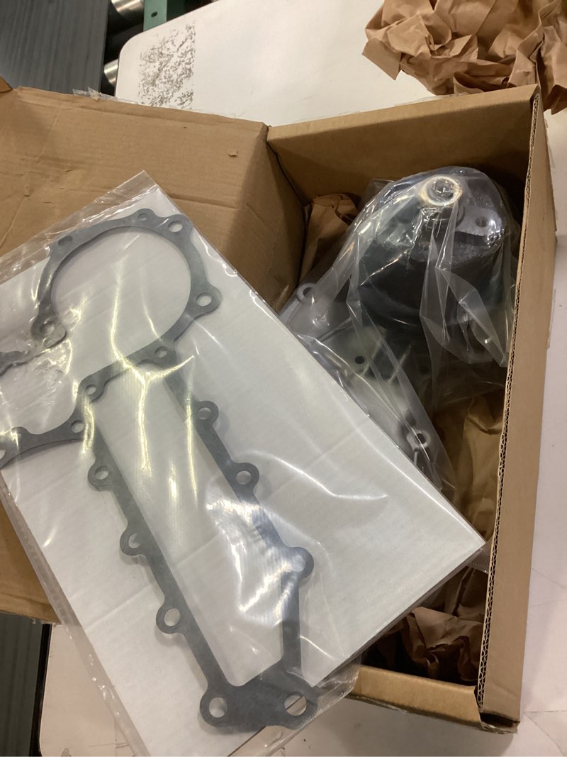 new 15301-73030 e5900-73412 water pump e5900-73032 for ck30 lb2204 lk2554 lk3054 lb2204 3a139-sv1 l2