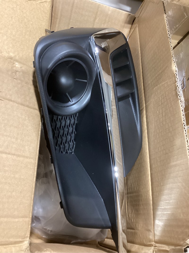 Condition photo showing Good Condition for fog light cover compatible with subaru impreza 2015-2016 lh with chrome molding sedan/wagon