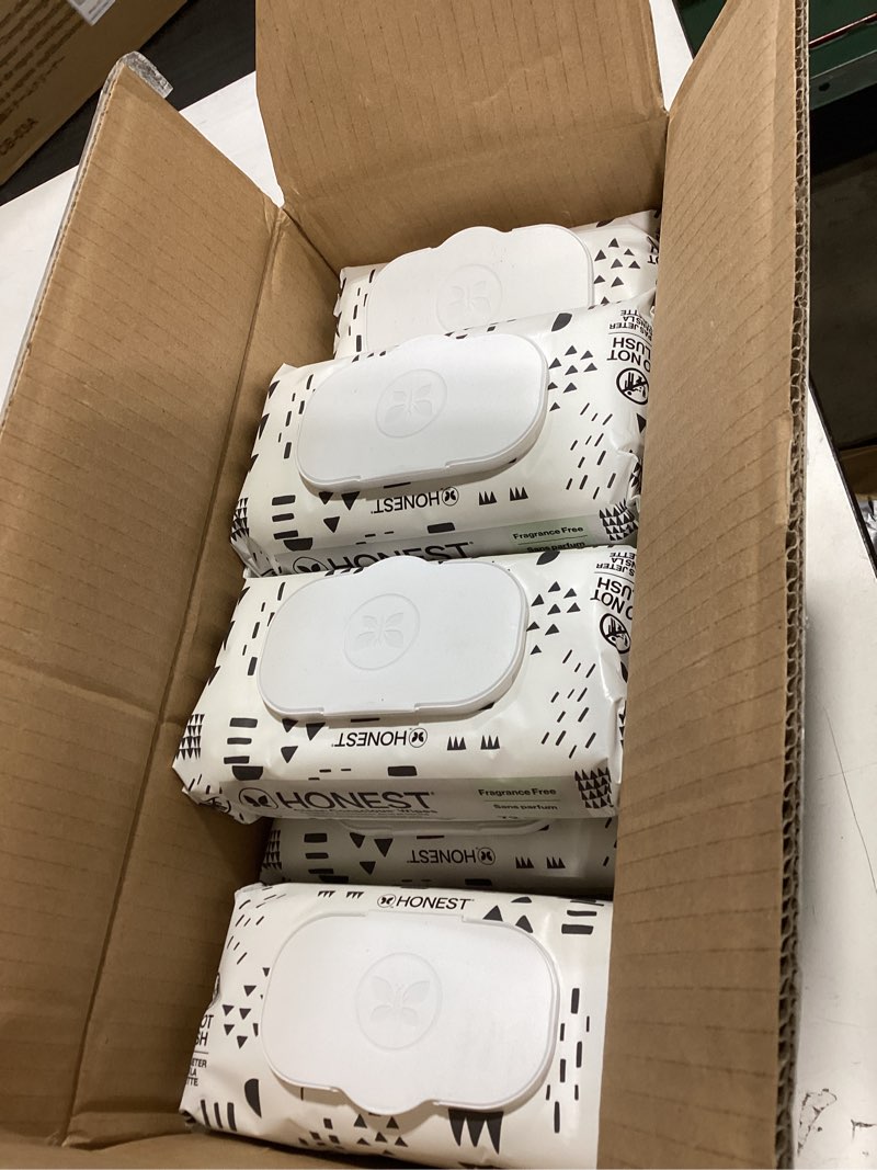 Condition photo showing New/Like New for the honest company baby wipes for sensitive skin, hypoallergenic, fragrance-free, multi-use, pattern play design, 720 count (10 packs of 72) pattern play 72 count (pack of 10)