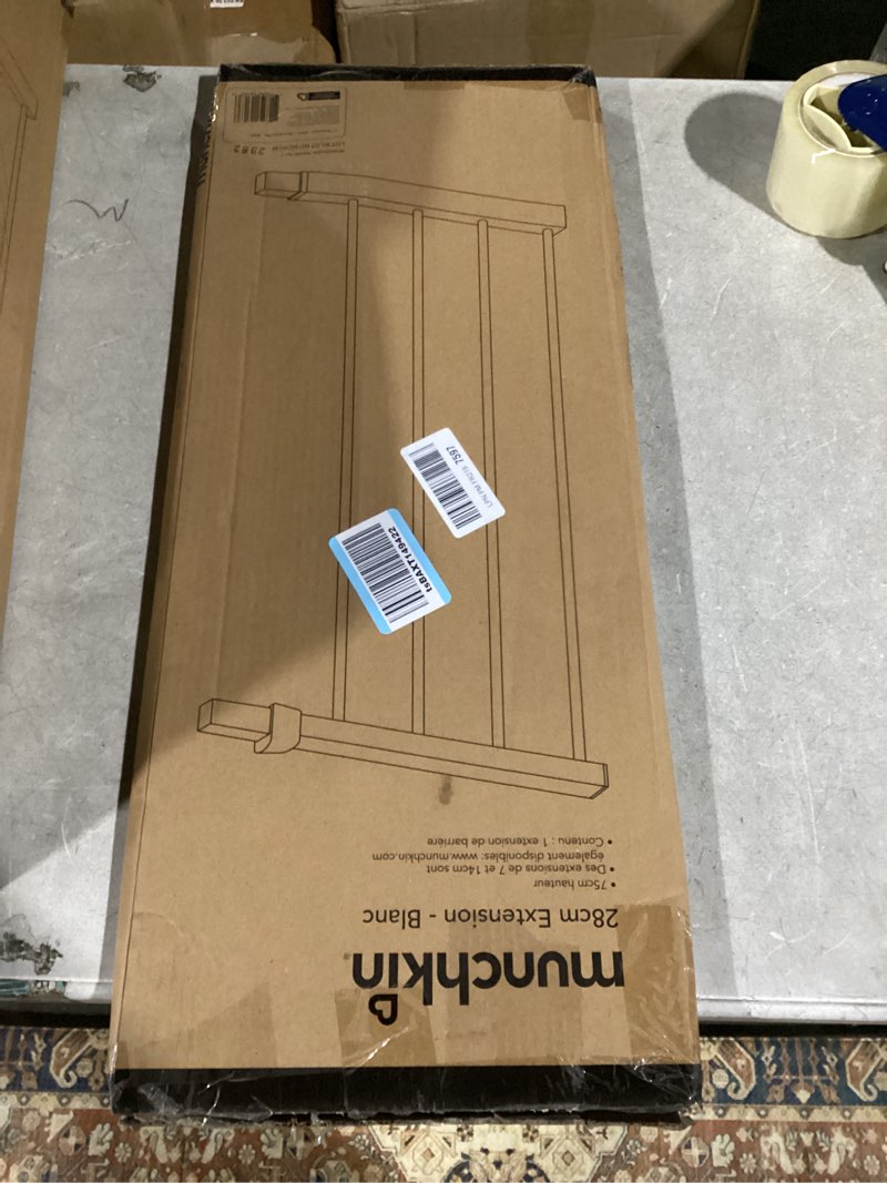 Condition photo showing Good Condition for Munchkin® Baby Gate Extension, White, 11", Model MK0081 11 Inch (Pack of 1)