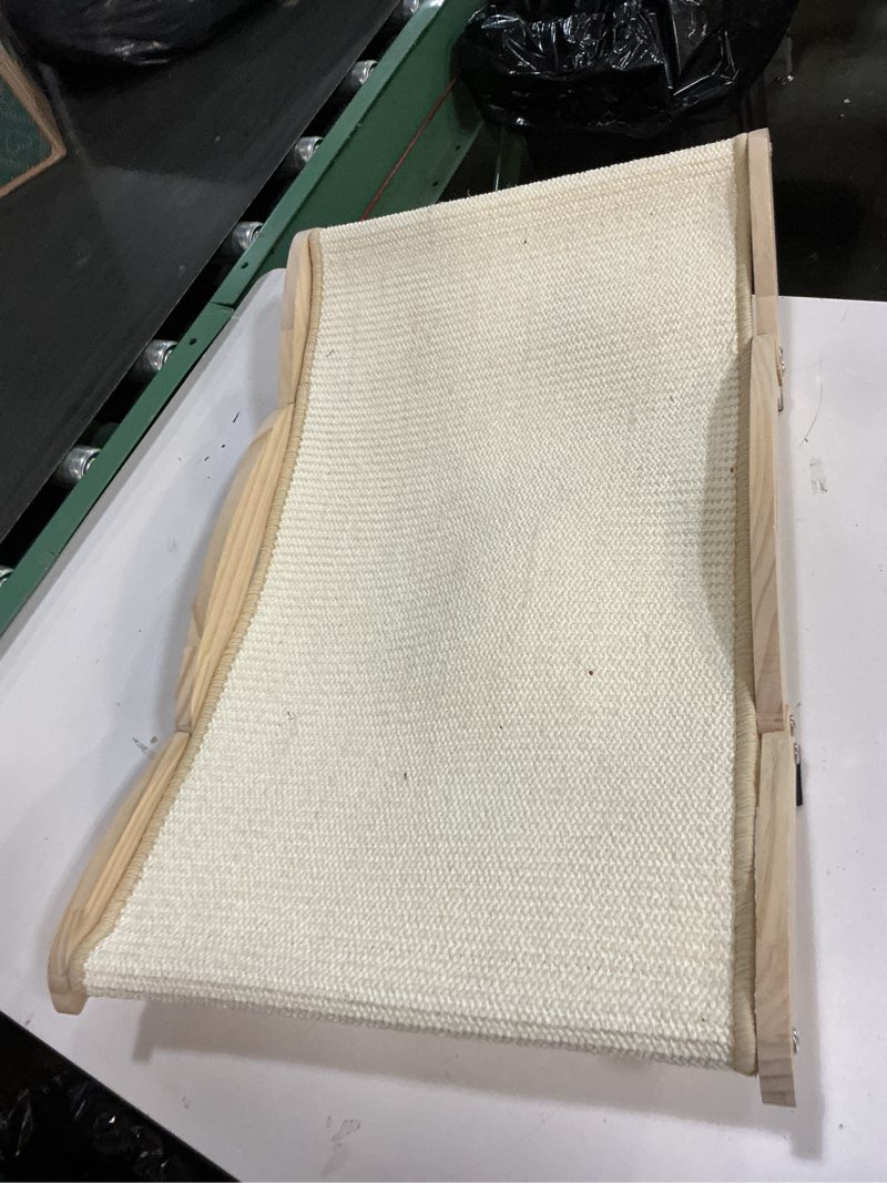 Condition photo showing Good Condition for Large Sisal Cat Scratcher Bed with Solid Wood Base, Durable Scratch & Rest 2-in-1, Extra-Wide 28” Anti-Slip Cat Scratch Pad for Indoor Cats 28inch