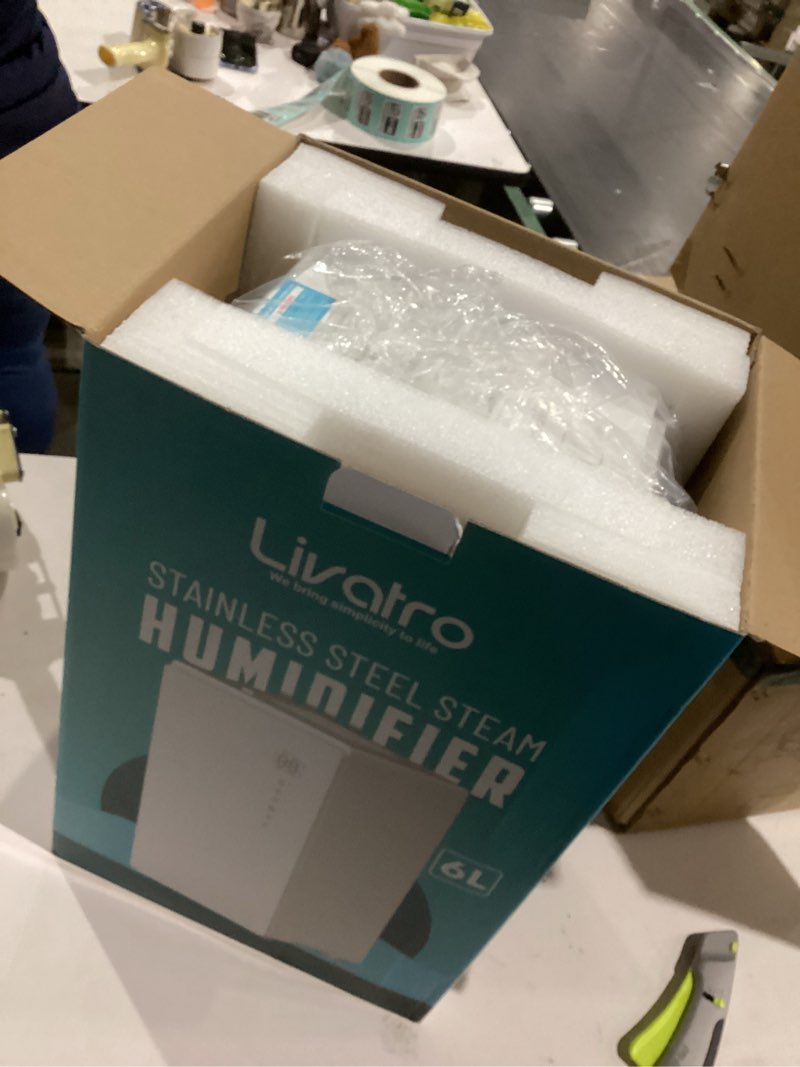 Condition photo showing New/Like New for 6L Stainless Steel Warm Mist Humidifier with Easy Clean and Warm Steam Function, Healthy Air Mist Humidifiers for Bedroom Living Room, with Sleep Mode and Auto-off Setting 6LWhite