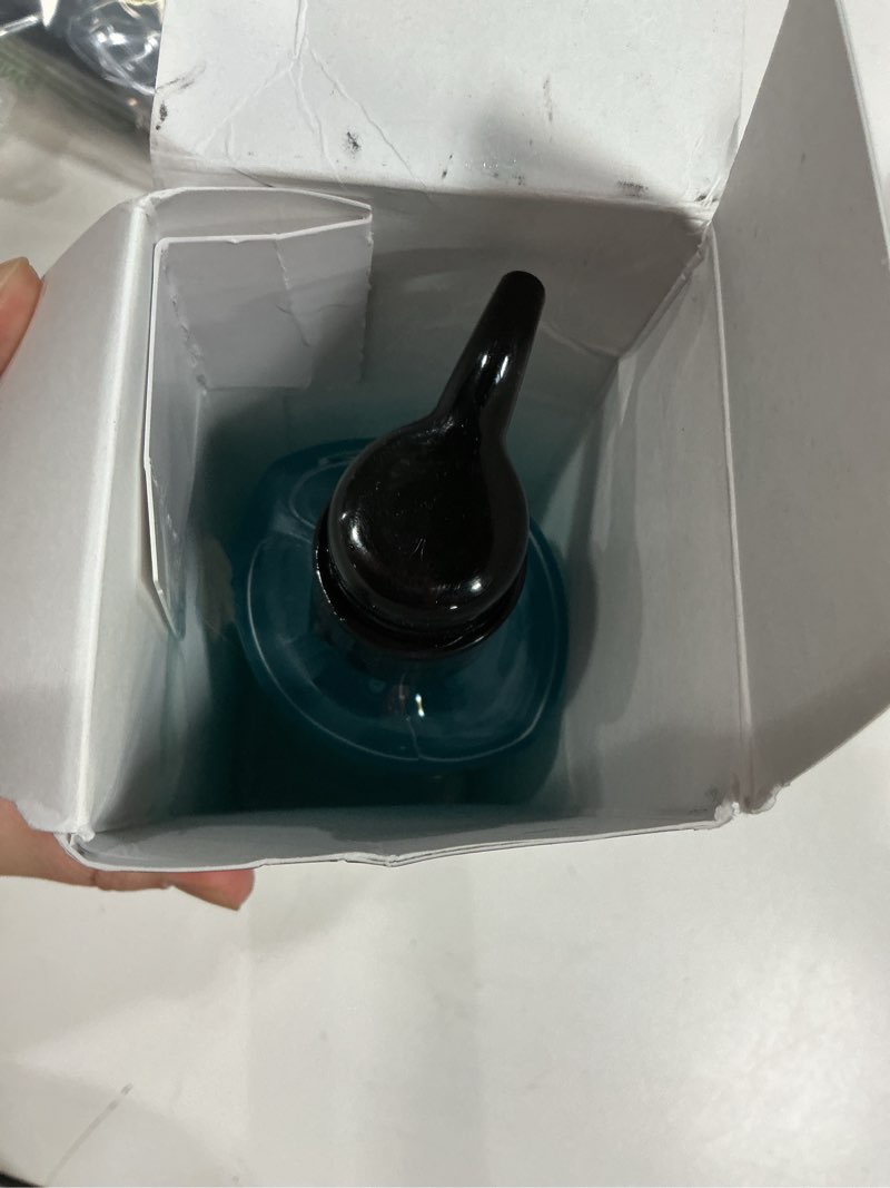 Condition photo showing Good Condition for Neutrogena Rainbath Body Wash, Refreshing, Moisturizing Daily Body Cleanser and Shaving Gel with Clean Rinsing Lather, Ocean Mist Scent, 32 fl. oz
