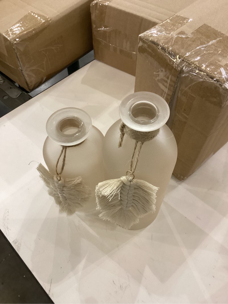 Two vase decoration 