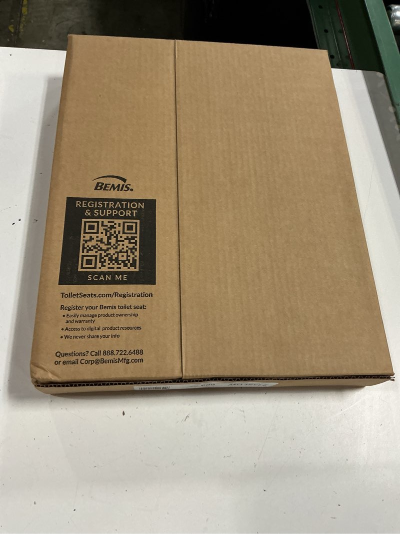 Condition photo showing New/Like New for mayfair linden slow close toilet seat, non slip heavy duty wood, easy install, elongated, white elongated traditional hinge