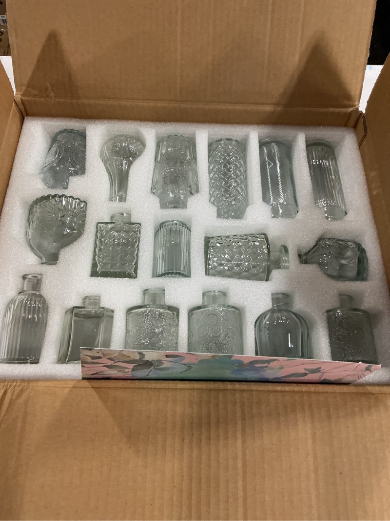Condition photo showing New/Like New for aheroi 32 pcs bud vase set, clear vases for centerpieces, cute glass bud vases small vases for flowers, mini vase flower vase set for wedding decorations, room office table decor clear-32pcs 32 pcs