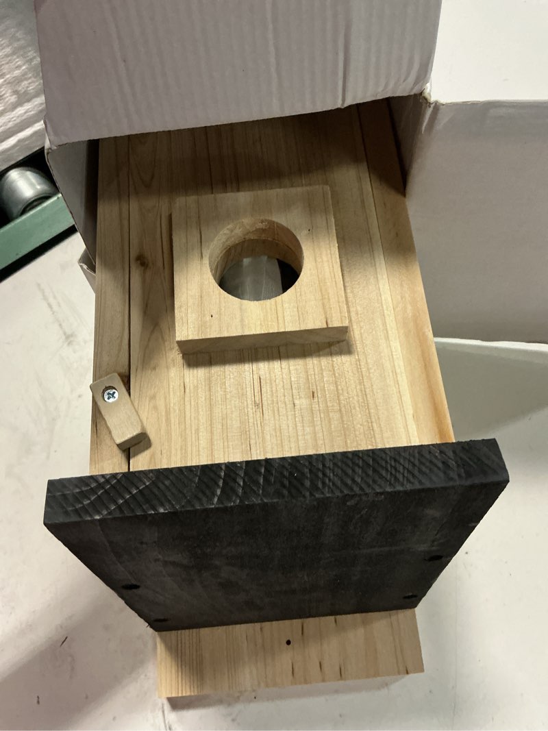 Condition photo showing Good Condition for bird house with camera, 4mp hd bird houses for outside, 2.4g wifi & app notify bird nesting & hatching in real time, auto capture bird videos & motion detection night vision ip65 waterproof