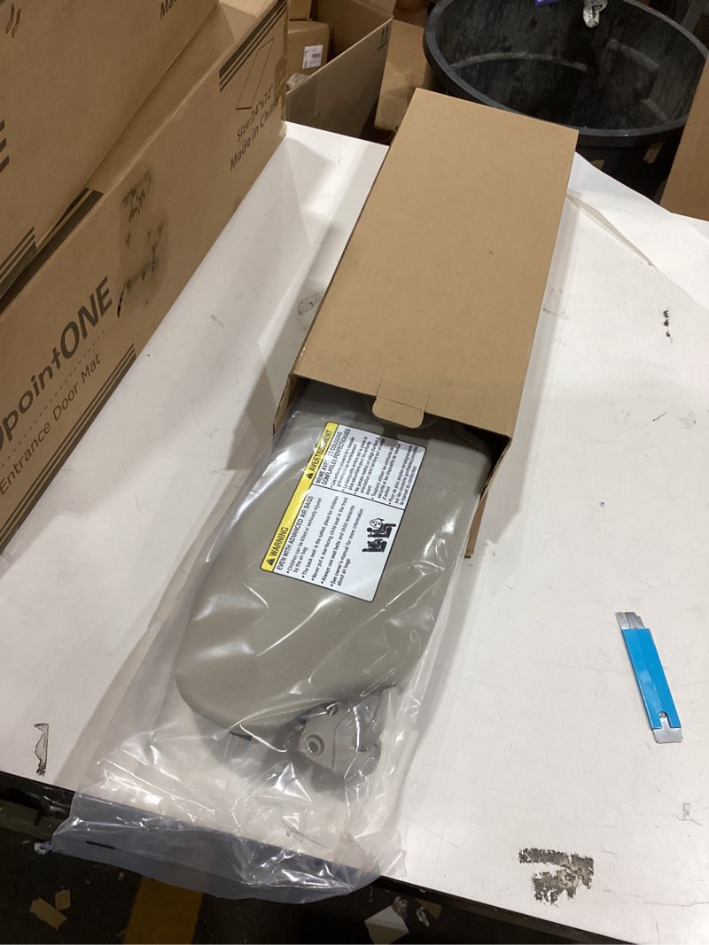 Condition photo showing Good Condition for Left & Right Driver Passenger Side Sun Visor for Nissan Altima 2013-2018, Replace for 96400-3TA2A, 96401-3TA2A, Beige Left & Right Side Sun Visor with Light Driver Left & Passenger Right