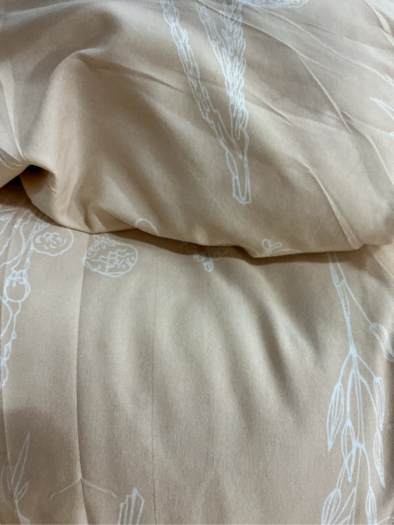 Condition photo showing Good Condition for love's cabin pink full size comforter set - full comforter set, 3 pieces cute floral bedding sets for all seasons,1 soft reversible botanical flowers comforter and 2 pillow shams full (79"x90") 06 - pink