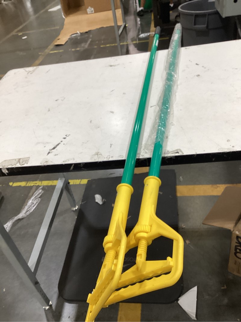 Condition photo showing Good Condition for winco plastic side release mop handle, 57-inch medium