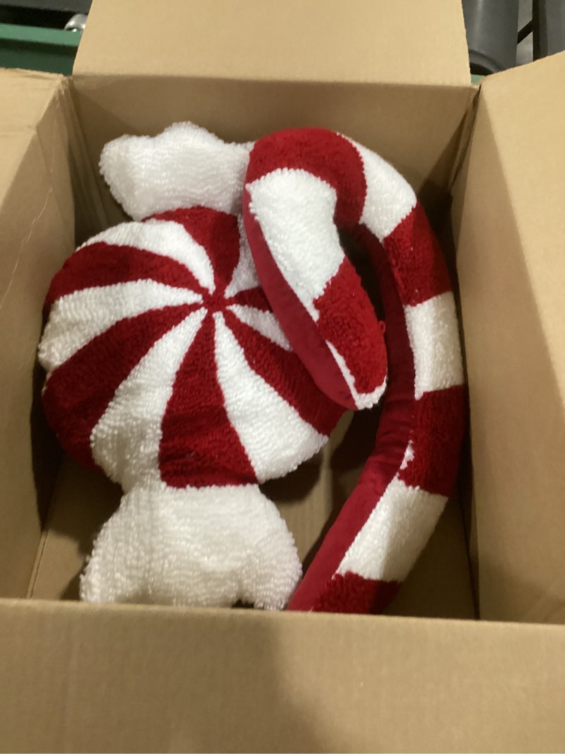 Condition photo showing New/Like New for Uvvyui Christmas Throw Pillow 11" Christmas Room Decorations Winter Plush Cute Pillow with Faux Rabbit Fur Soft Aesthetic 3D Xmas for Thanksgiving Home Decor Gift Box 11 Inch?Including legs?