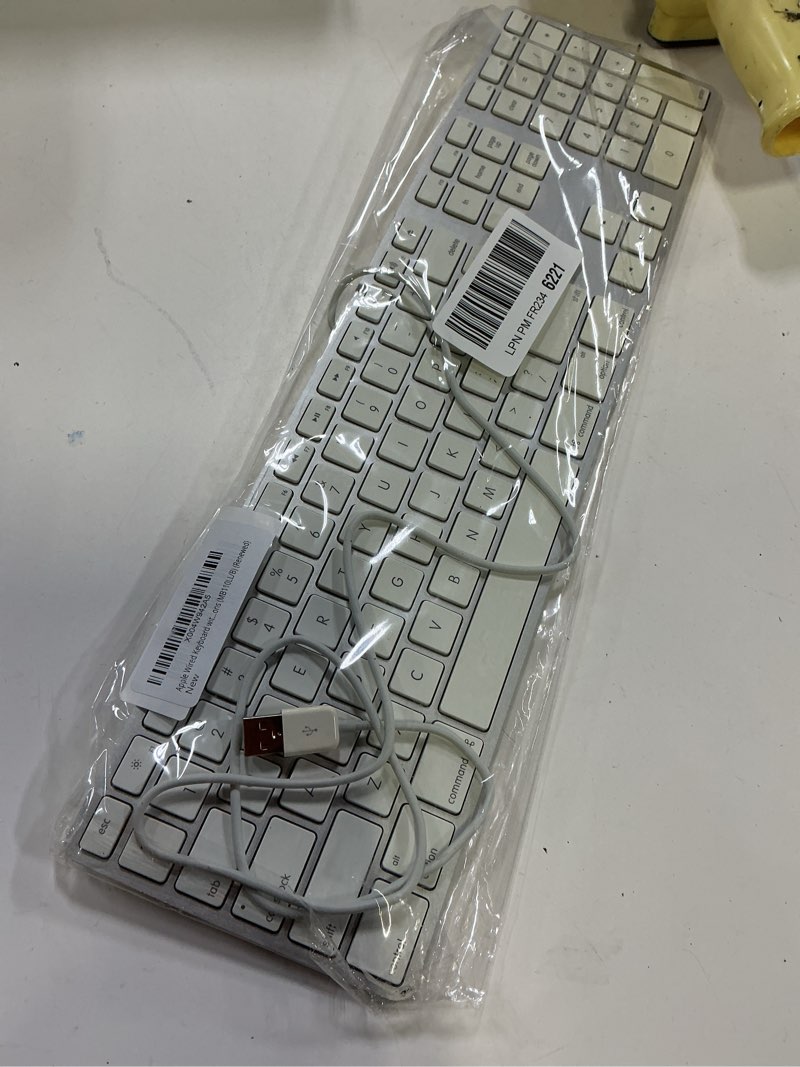Condition photo showing Good Condition for apple wired keyboard with numeric keypad compatible with mac os x v.10.6.8 & later versions (mb110ll/b) (renewed)