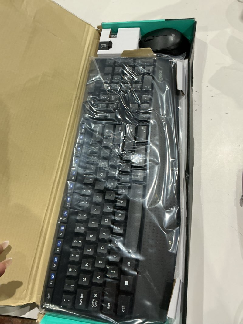 Condition photo showing Good Condition for logitech mk345 wireless combo with full-size keyboard and right-handed mouse -