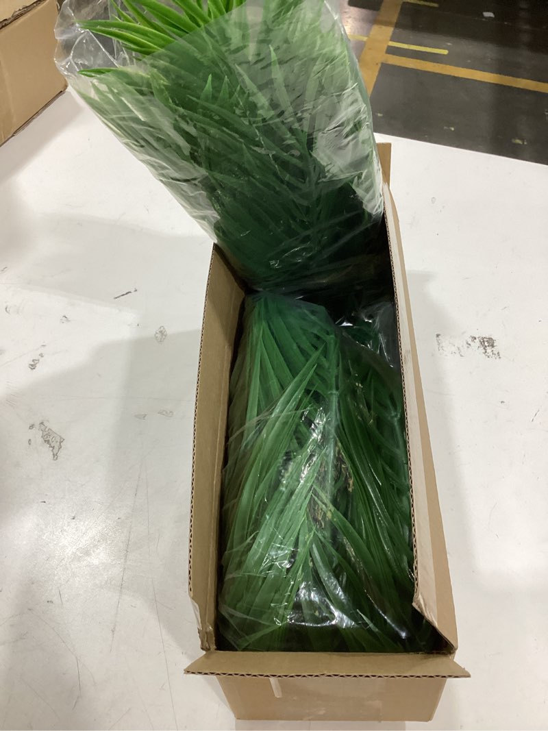 Condition photo showing Good Condition for recutms artificial palm plant 2pcs fake tropical greenery areca palm leaves bush 20inches monstera leaf tree branches for home office garden jungle hawaiian beach party outdoor indoor decor palm plant green large