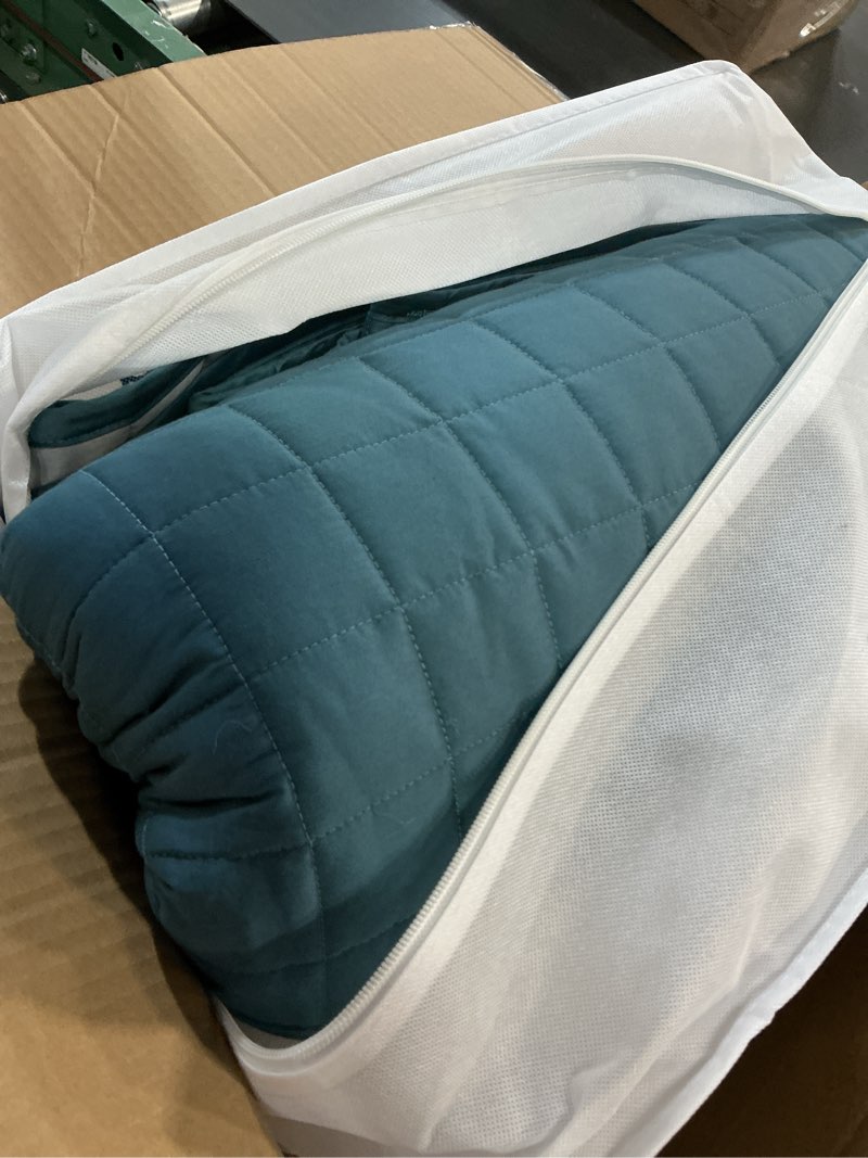 Condition photo showing Good Condition for YnM Exclusive Weighted Blanket, Soothing Cotton, Smallest Compartments, Bed Blanket for One Person of 140lbs, Ideal for Twin/Full Bed (48x72 Inches, 15 Pounds, Peacock/Grey Reversible) Exclusive Organic Long Stapled Cotton Peacock/Grey Reversible 48 in x 72 in 15 lb