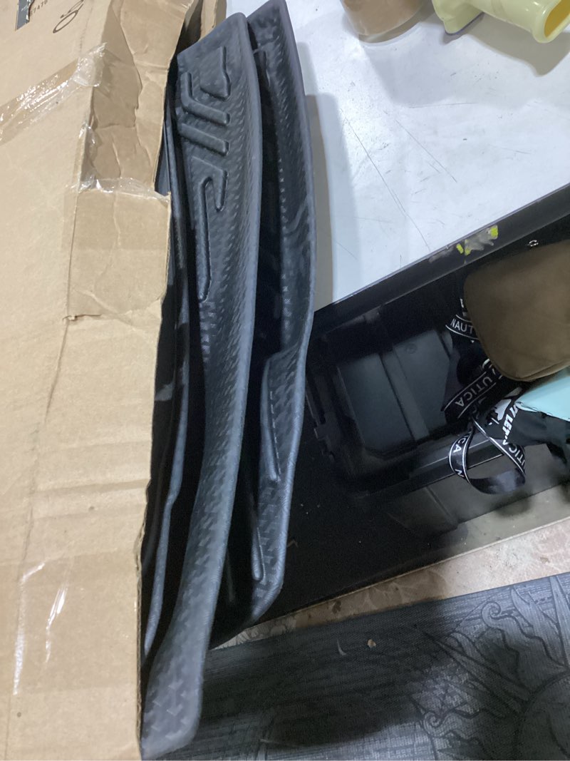 Condition photo showing Good Condition for mixsuper pathfinder floor mats-floor mat for nissan pathfinder 2022-2026(7 passenger),all weather tpe rubber floor liners protection for pathfinder accessories,3 row anti-slip car mats, black nissan pathfinder (7 passenger)?2022-2026?