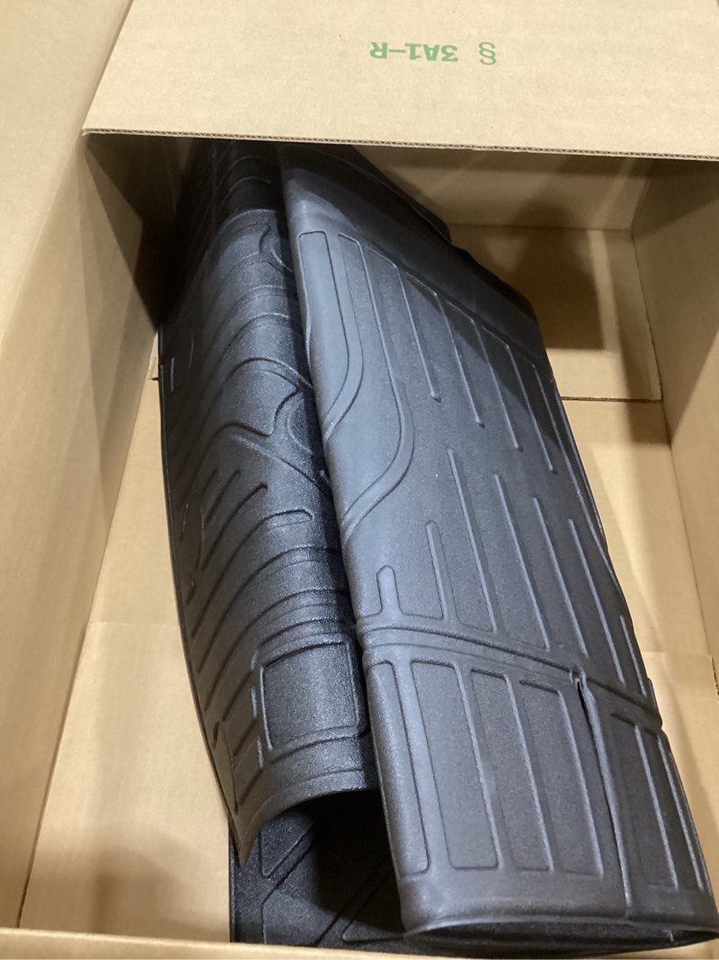 Condition photo showing Good Condition for cargo mat & backrest mats compatible with volkswagen vw tiguan 2018-2024 7 seats(not fit 5 seats) - black tpe all weather waterproof rear cargo liner rear trunk liner back seat cover protector