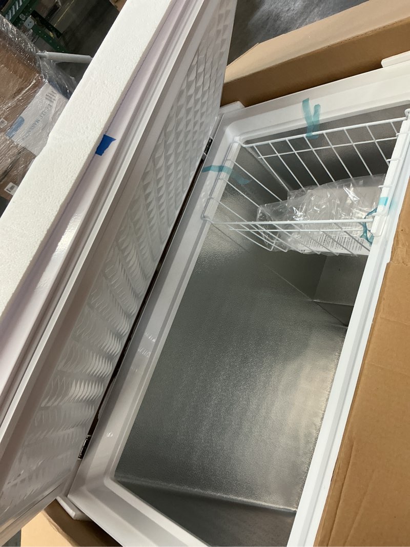 Condition photo showing Good Condition for Frigidaire 7.0 Cu. ft. Chest Freezer  EFRF7003  White