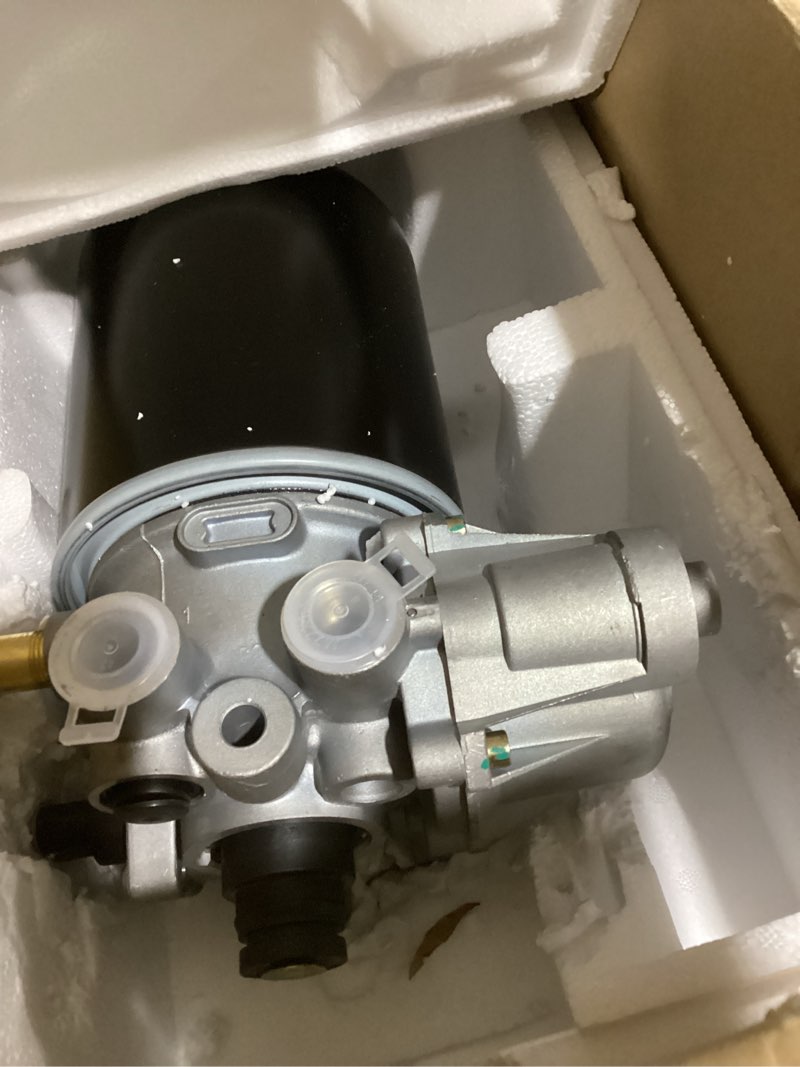 Condition photo showing Good Condition for R955205 12V Air Dryer System Saver 1200 Series Compatible with WABCO, BENDIX, Mack, HALDEXMeritor, Midland, Volvo, Freightliner, International Trucks Replaces 4324130010, TDAR955205