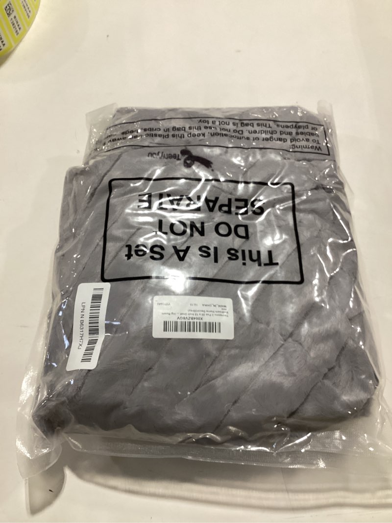 Condition photo showing New/Like New for 2 Pcs 20 x 15 Inch Unstuffed Pouf Cover Ottoman Foot Rest - No Filler, Faux Rabbit Fur Foot Stool Floor Bean Bag Floor Chair Storage for Living Room Bedroom Home Decor(Gray) 20 x 15 In Grey