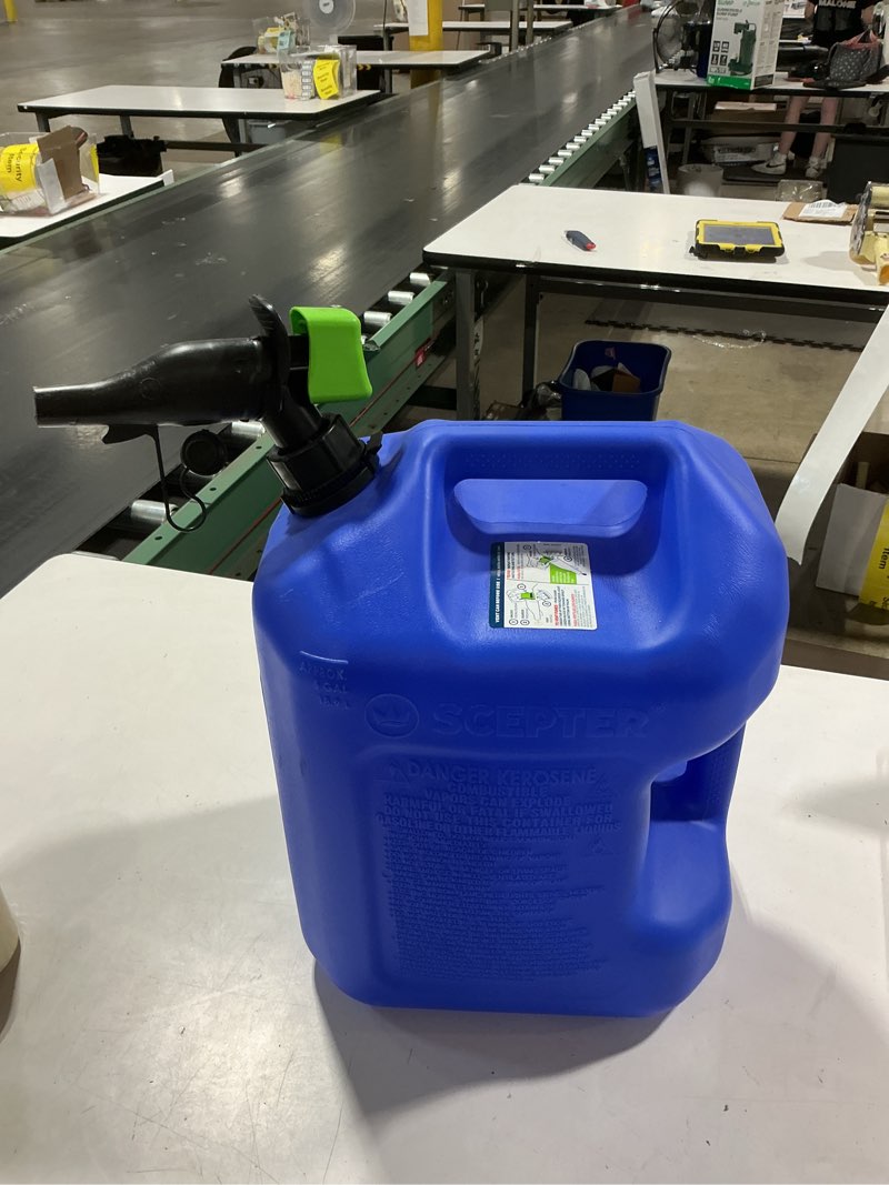 Condition photo showing Good Condition for scepter 5- gallons plastic kerosene can