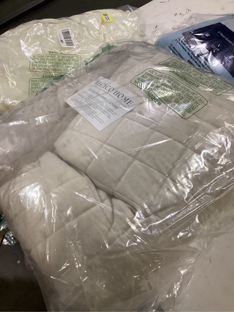 Condition photo showing Good Condition for recyco luxury velvet quilt set full queen size bedding sets, ultra soft velvet comforter set, lightweight channel box stitch oversized bedspread coverlet for all season, with 2 shams, beige full/queen (88" x 92") beige