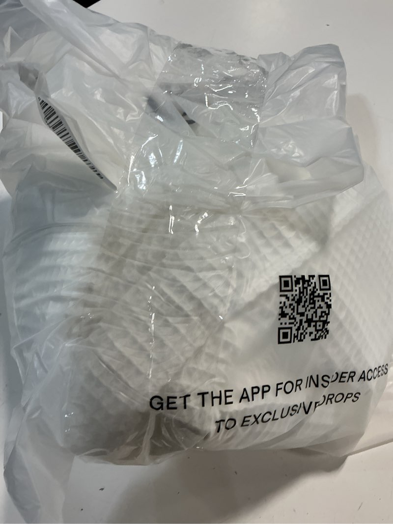 https://lotting-media.assets.bidfta.com/lotting_ba85c417-dc30-42b6-bfdc-4a5e041366cb