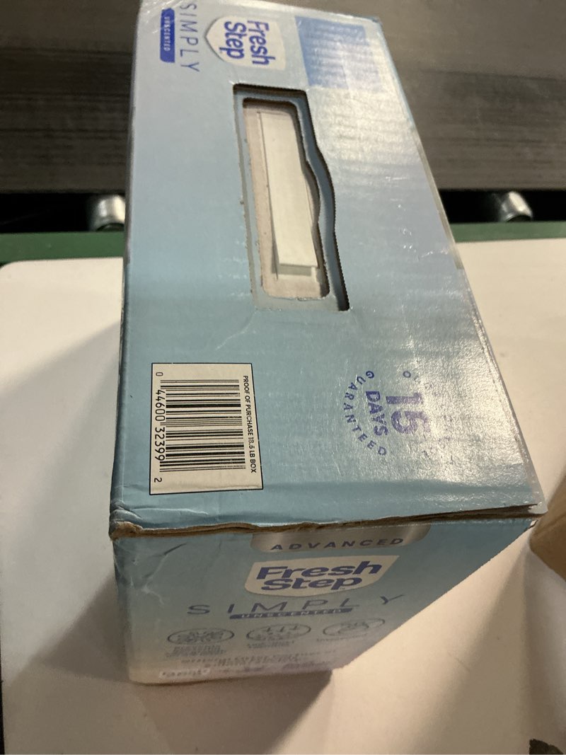 Condition photo showing Good Condition for Fresh Step Advanced Simply Unscented Clumping Litter, Fresh Step Unscented Cat Litter Fights Odor on Contact, 18.5 lb. Box