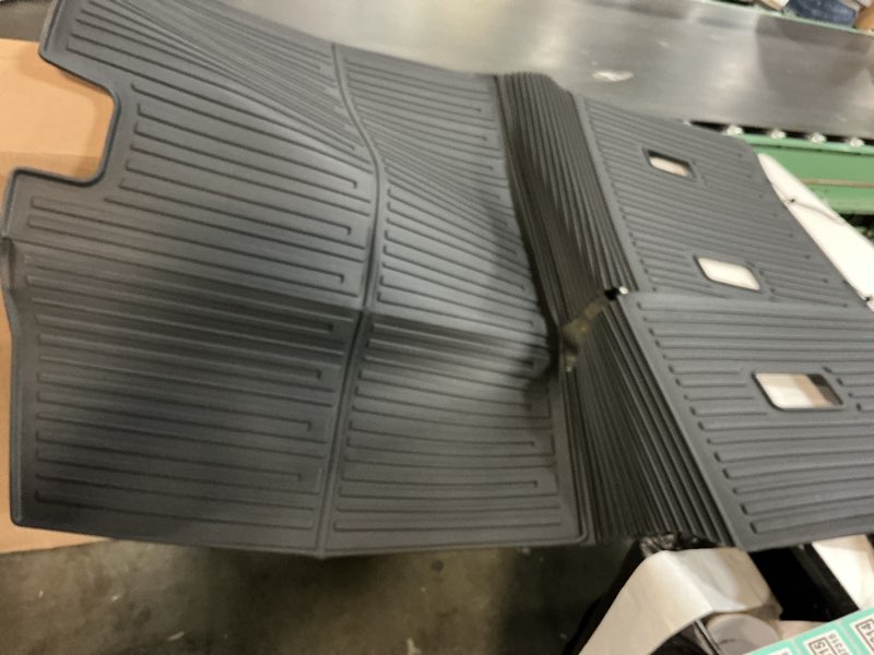 Condition photo showing Good Condition for 2024 XT5 | CARGO LINER | DARK TITANIUM | INTEGRATED | ALL-WEATHER | CADILLAC LOGO