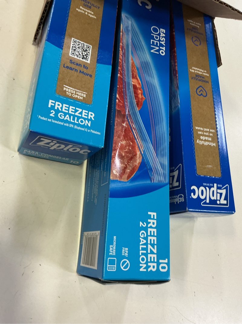 Condition photo showing New/Like New for ziploc 01132 30 count 3 pack ; 2 gallon - jumbo freezer bags