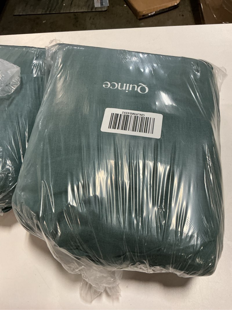 Condition photo showing New/Like New for european linen deluxe bedding bundle, queen, ocean