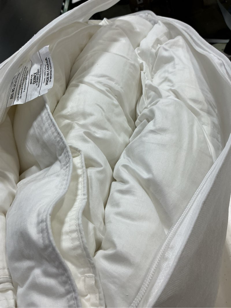 Condition photo showing Good Condition for quince lightweight premium down alternative comforter, full/queen, white