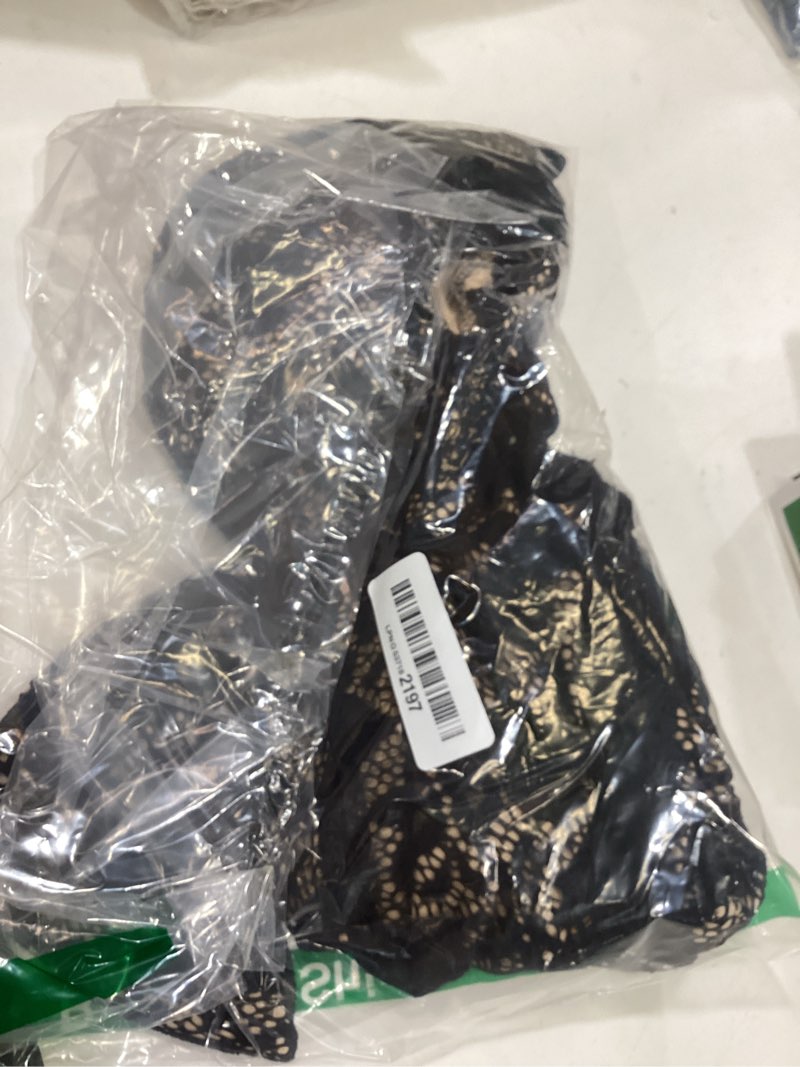 Condition photo showing Good Condition for soly hux women's lace 2 piece outfits y2k clothes camisole crop top and capri legging summer set clubwear medium pure black