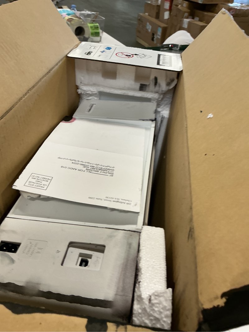 https://lotting-media.assets.bidfta.com/lotting_bab70ddf-3743-4abd-9625-c38ee9929e61