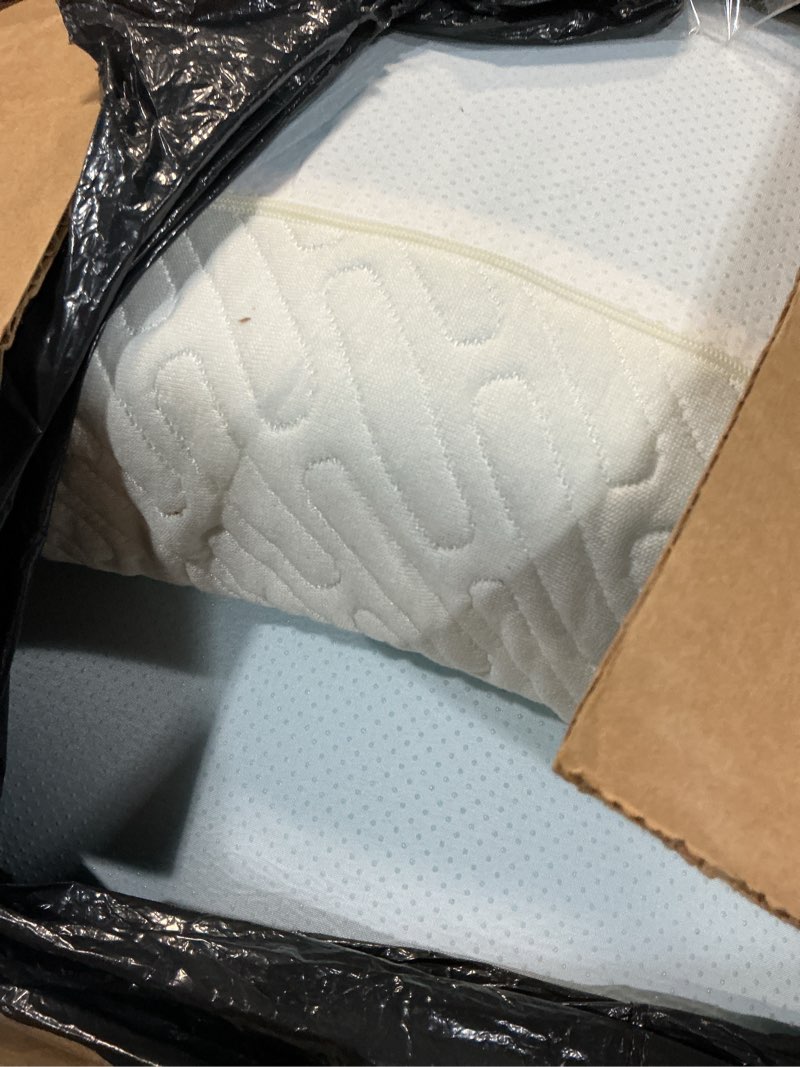 Condition photo showing Good Condition for mattress topper