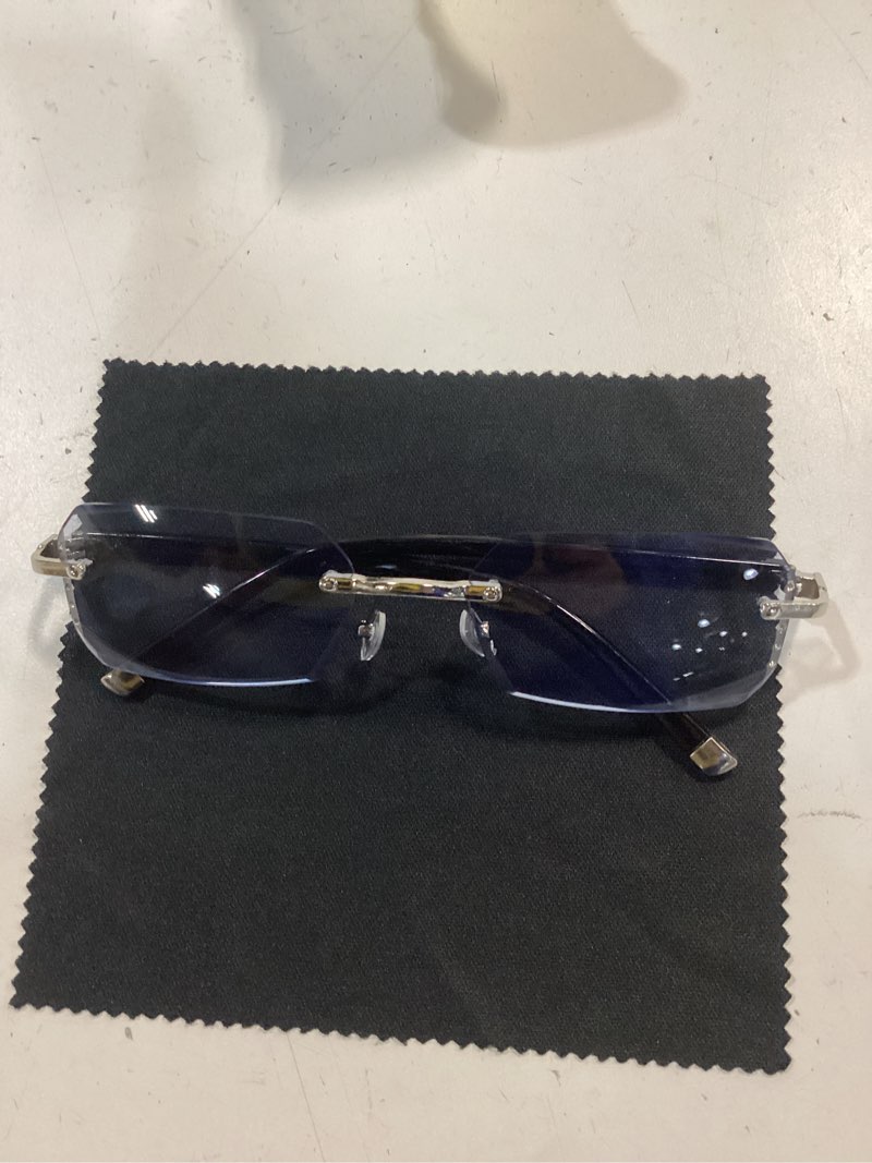Condition photo showing Good Condition for 2026 New Clarity Blue Glasses, Clarity Smart Focus Blue Glasses, Automatic Adjustment Eye Zoom Reading Glass for Men/Women with Case and Glasses Cloth
