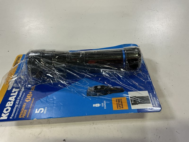 Condition photo showing Good Condition for kobalt 3000-lumen 4 modes led flashlight with rechargeable with batteries included
