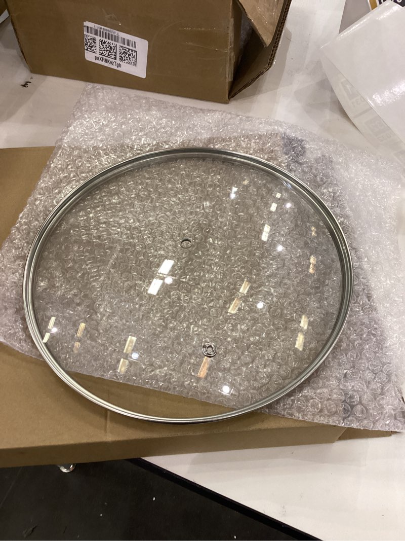 11 inch Tempered Glass Lid with Wooden Handle, Versatile Round Replacement Lid for 11 inch Skillets,