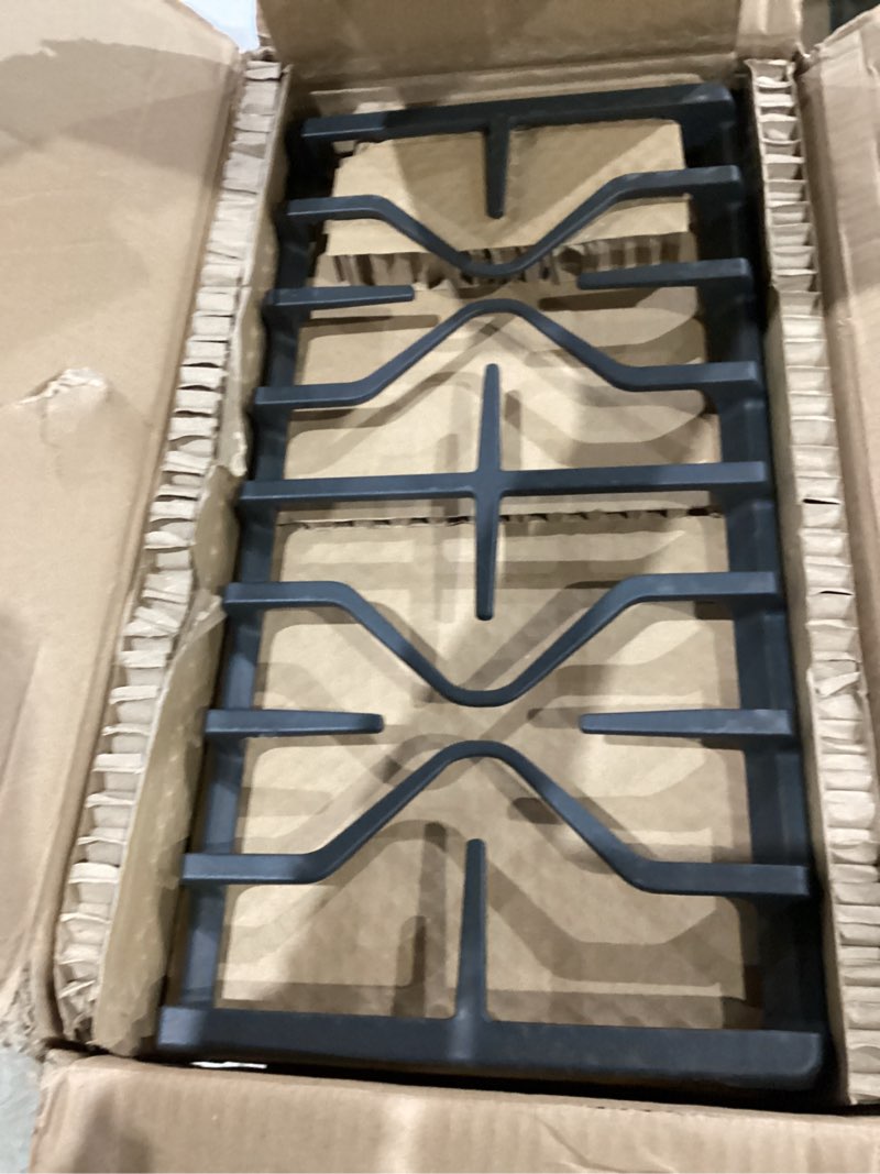Condition photo showing Good Condition for upgraded wb31x27151 side grates wb31x27150 center grates replacement for ge general electric stove parts, wb31x24736 wb31x24737 cast iron grate cooktop burner for jgbs66rekss jgb735spss stove grate wb31x27151 & wb31x27150