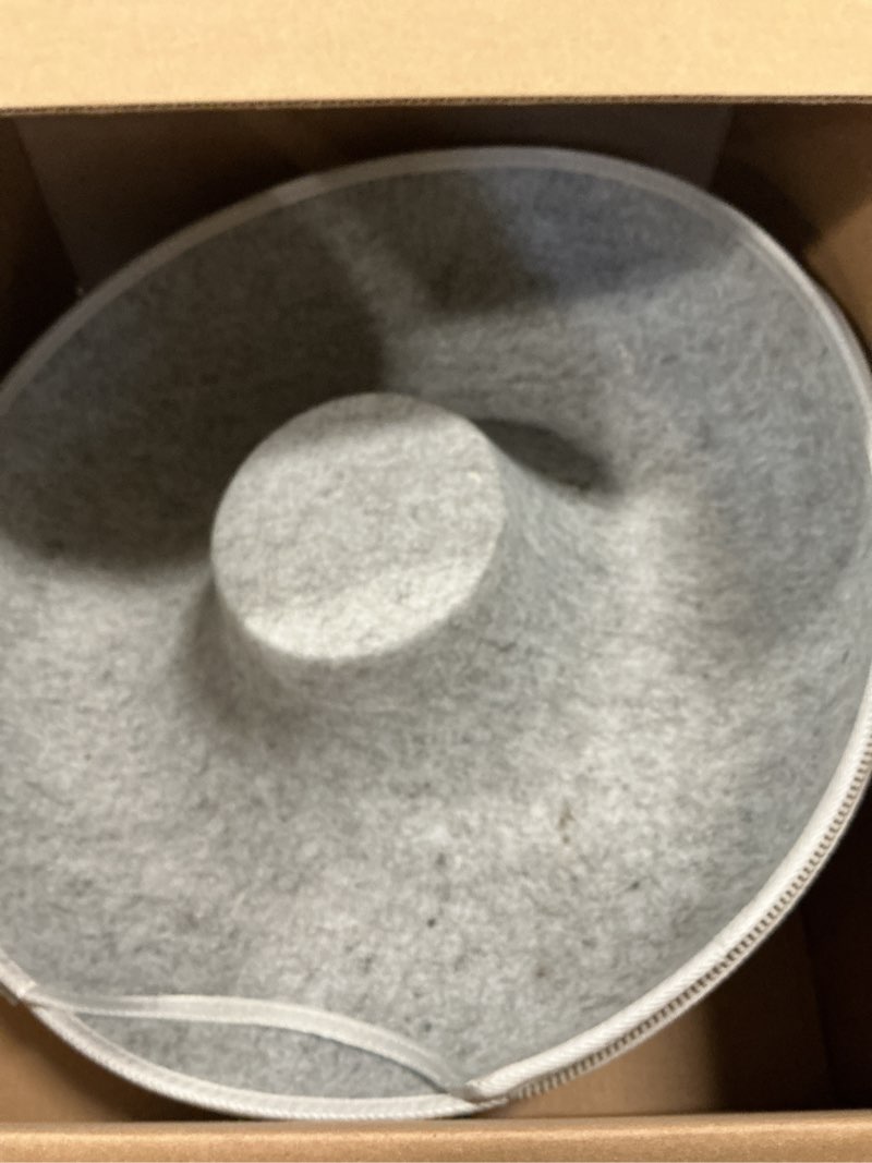 Condition photo showing As Is for Cat Tunnel Bed for Indoor Cats with 3 Toys, Scratch Resistant Donut Cat Bed, Up to 9 Lbs (M 20x20x9, Light Grey)