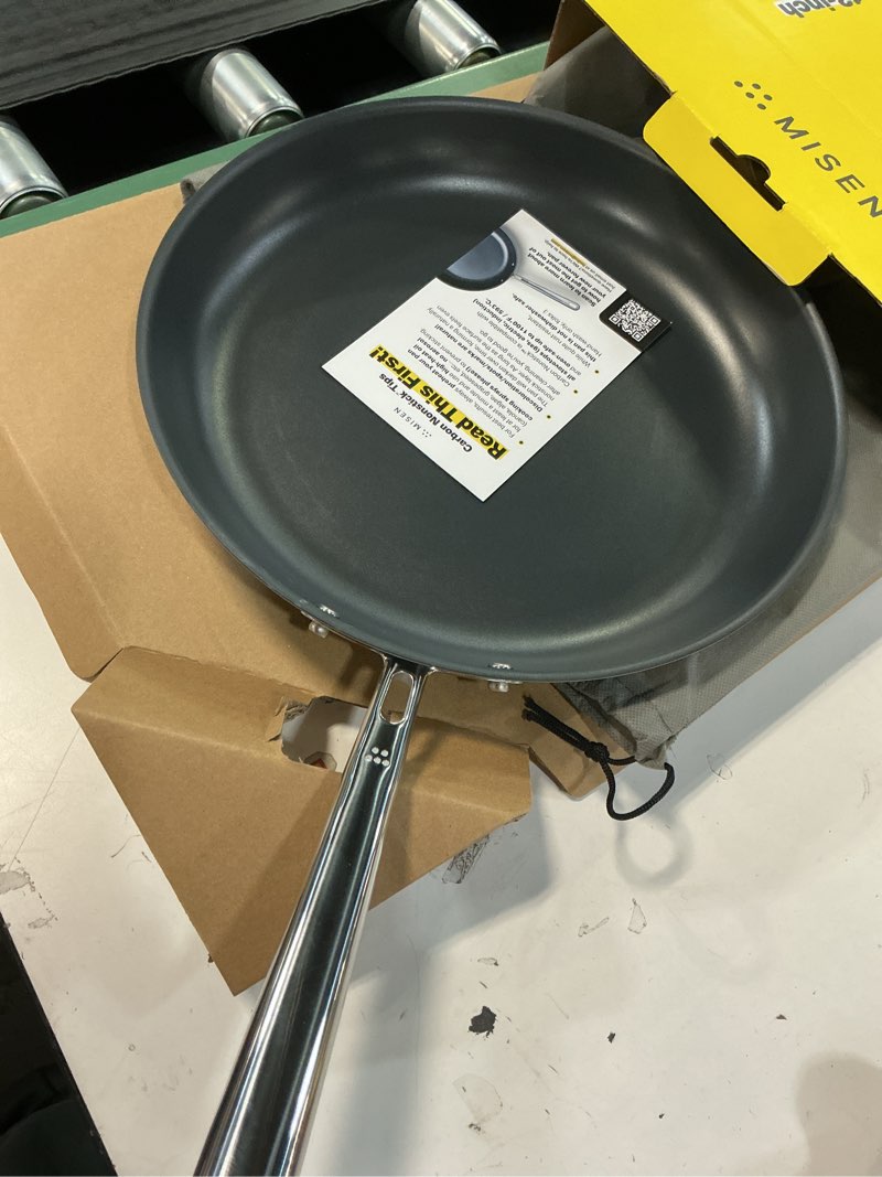 Condition photo showing Good Condition for misen carbon nonstick™ frying pan – carbon steel pan, naturally nonstick no-coating surface, ultra-durable & oven-safe, induction & gas compatible - 12 inch