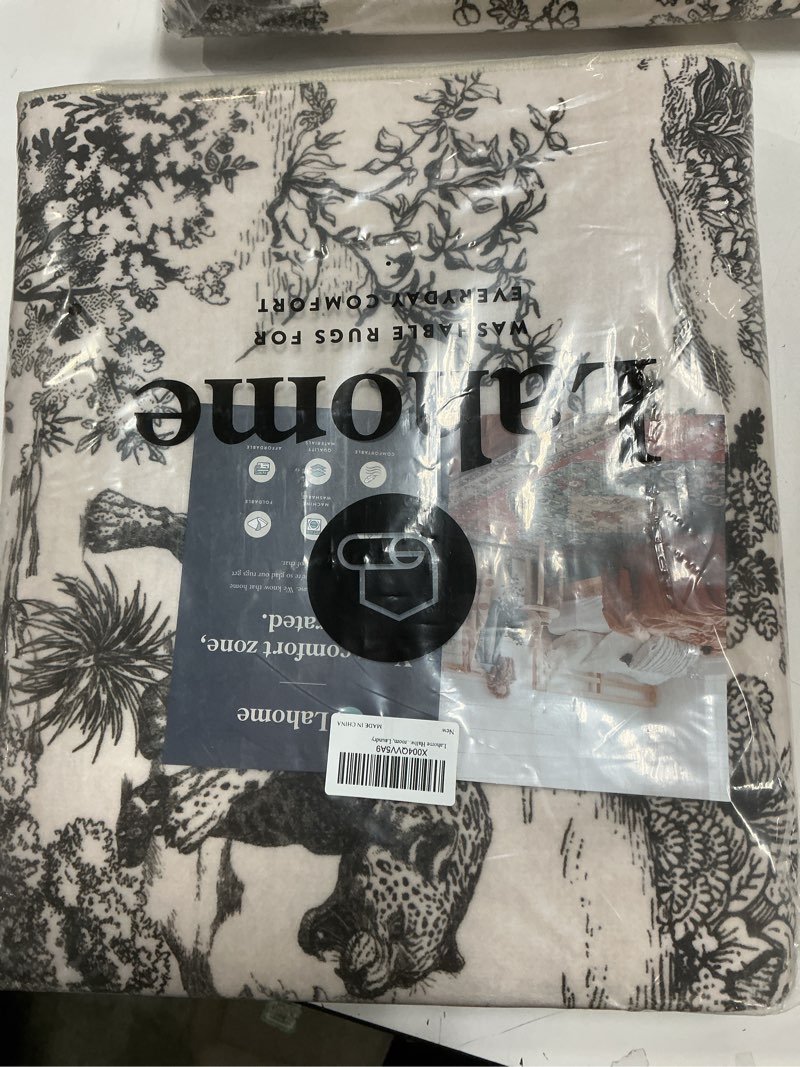 Condition photo showing New/Like New for Lahome Hallway Runner Rug 2'6"x8',Washable Non-Slip Black Long Floor Carpet, Classic Vintage Toile Print Featuring The Jungle-Botanical Scene with Tigers & Lions for Entryway, Bedroom, Laundry 2'6" x 8' (Runner) Black