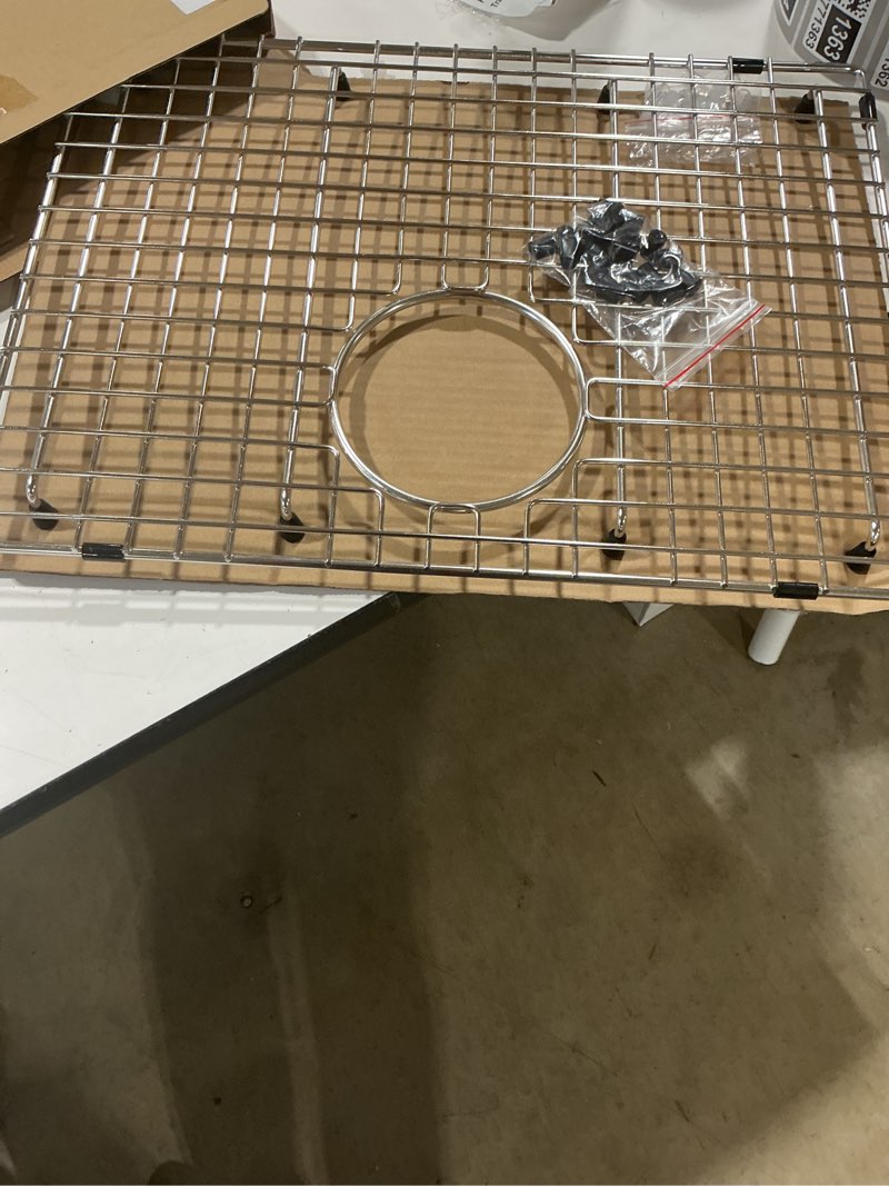 Condition photo showing Good Condition for serene valley sink grid 19" x 14-1/8", rear drain with corner radius r 3/8", svh1914r